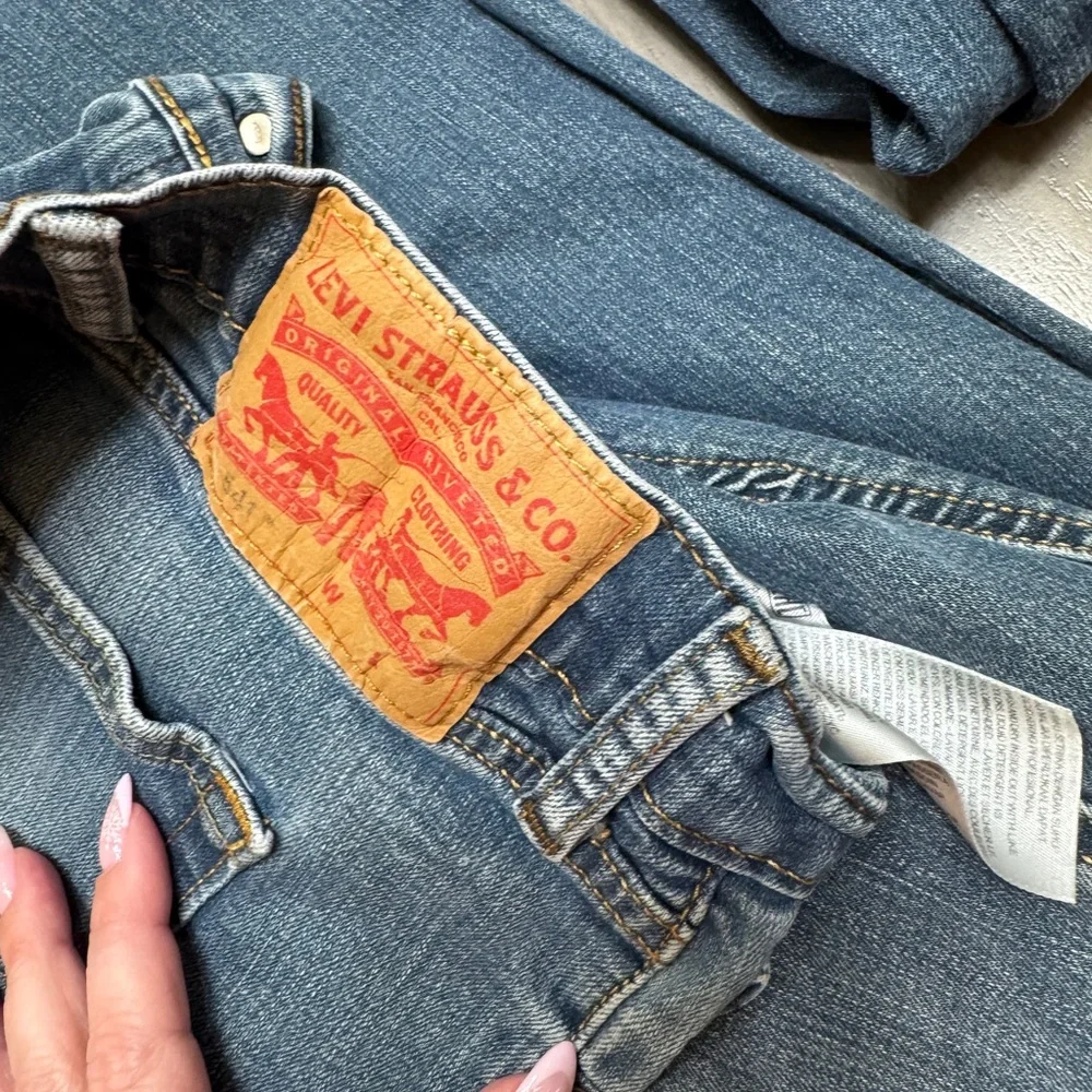 Classic Blue Men's Levi Jeans